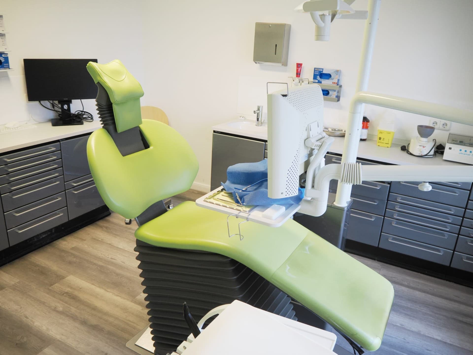 Umsatzstarke und etablierte Zahnarztpraxis südlich von Hamburg