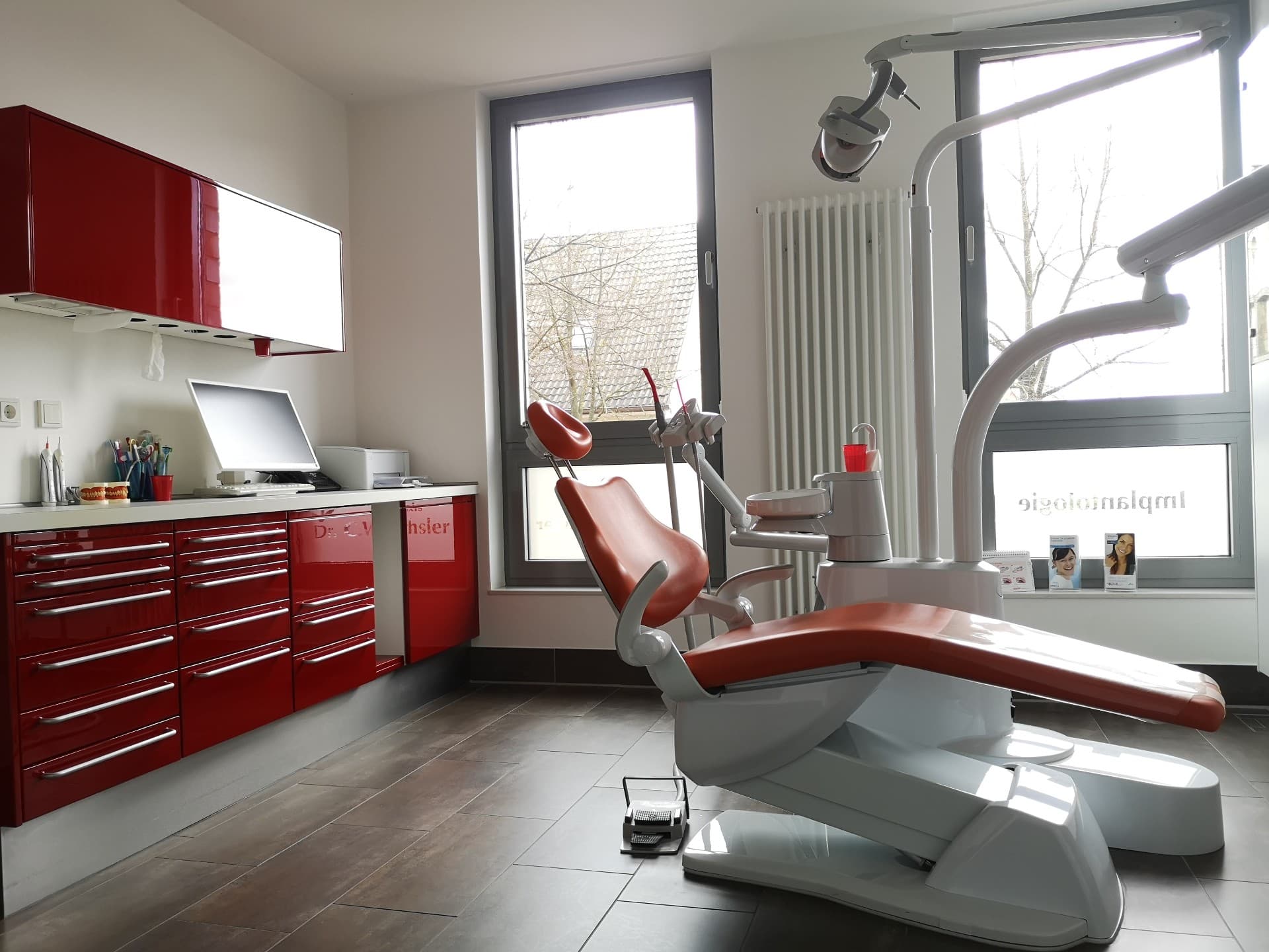 Moderne Zahnarztpraxis mit überdurchschnittlichen Gewinnen und großem Potenzial