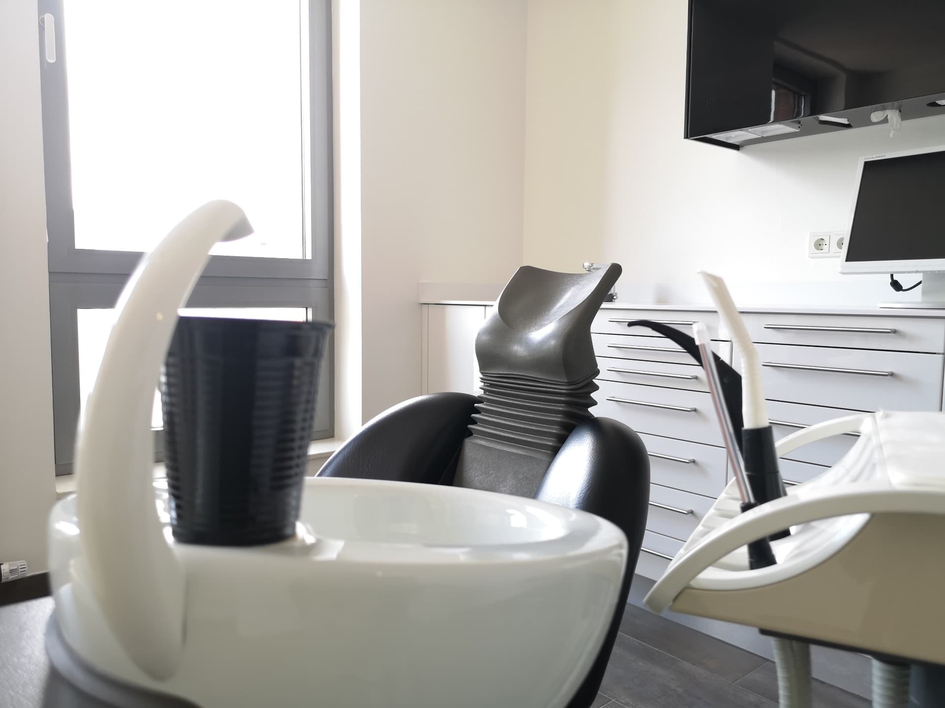 Moderne Zahnarztpraxis mit überdurchschnittlichen Gewinnen und großem Potenzial