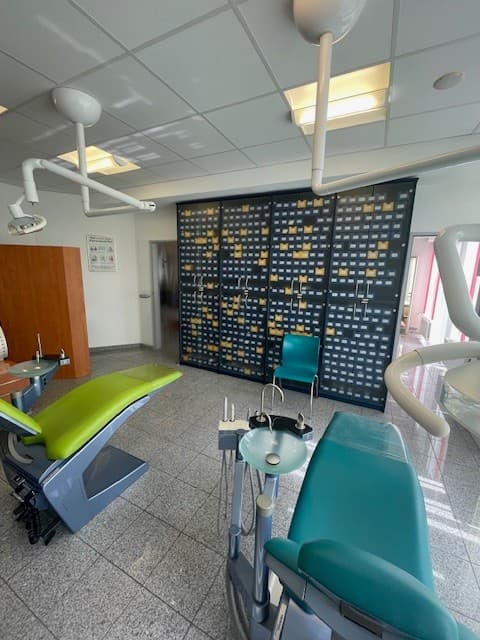 Kieferorthopädische Fachpraxis mit zwei Standorten