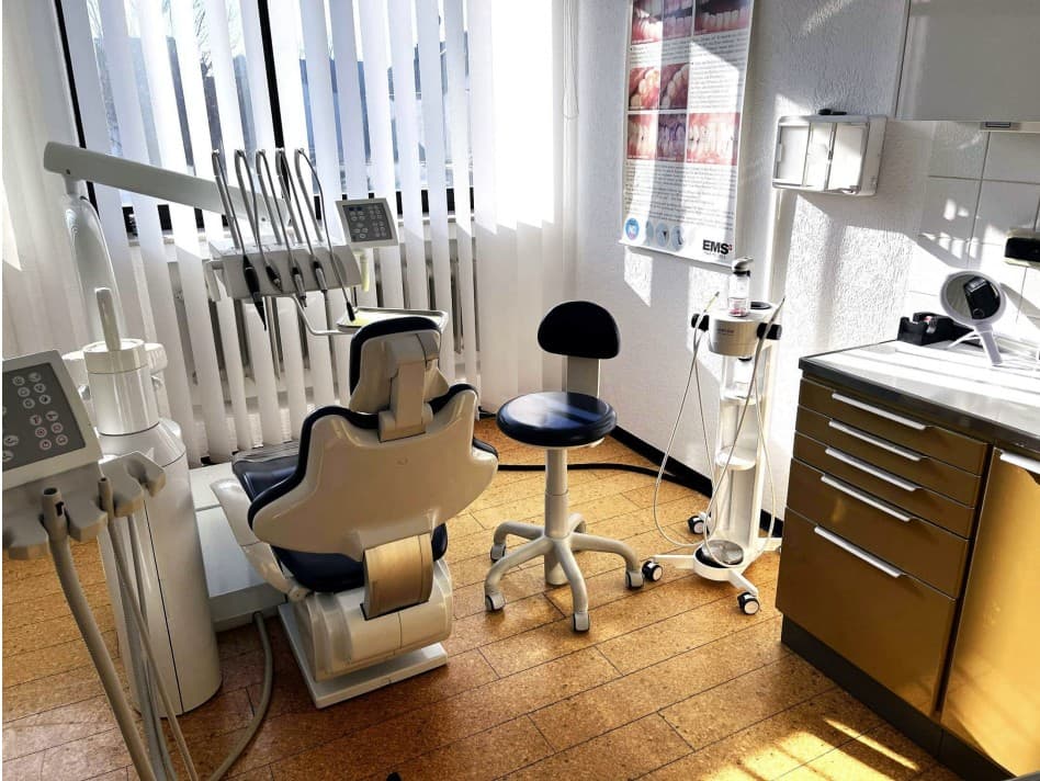 Etablierte Hauszahnarztpraxis in Bestlage von Erftstadt – Hohe Patiententreue & sofort startklar