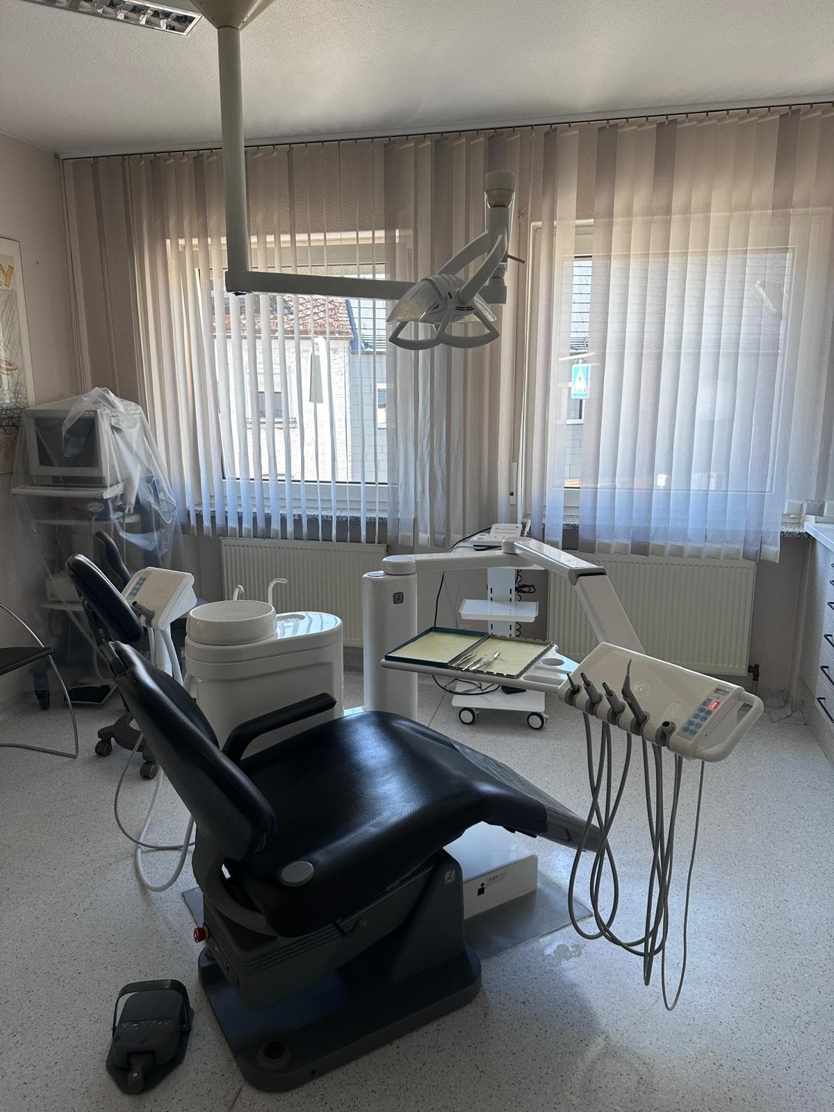 Zahnarztpraxis in zentraler Lage mit treuem Patientenstamm – ideale Übernahmemöglichkeit